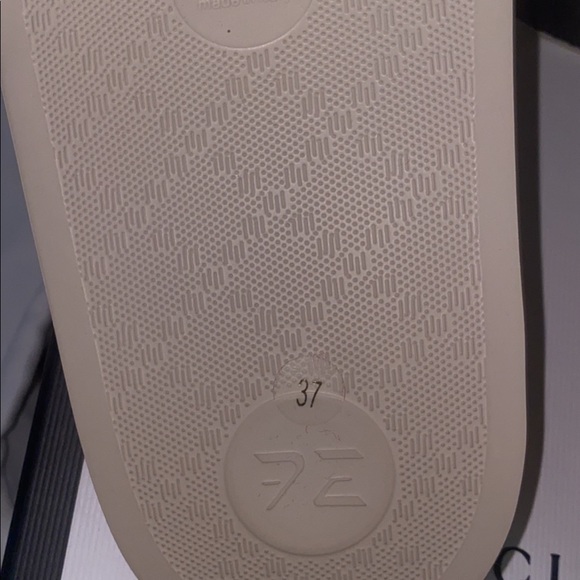 Gucci pool slides - Picture 5 of 5